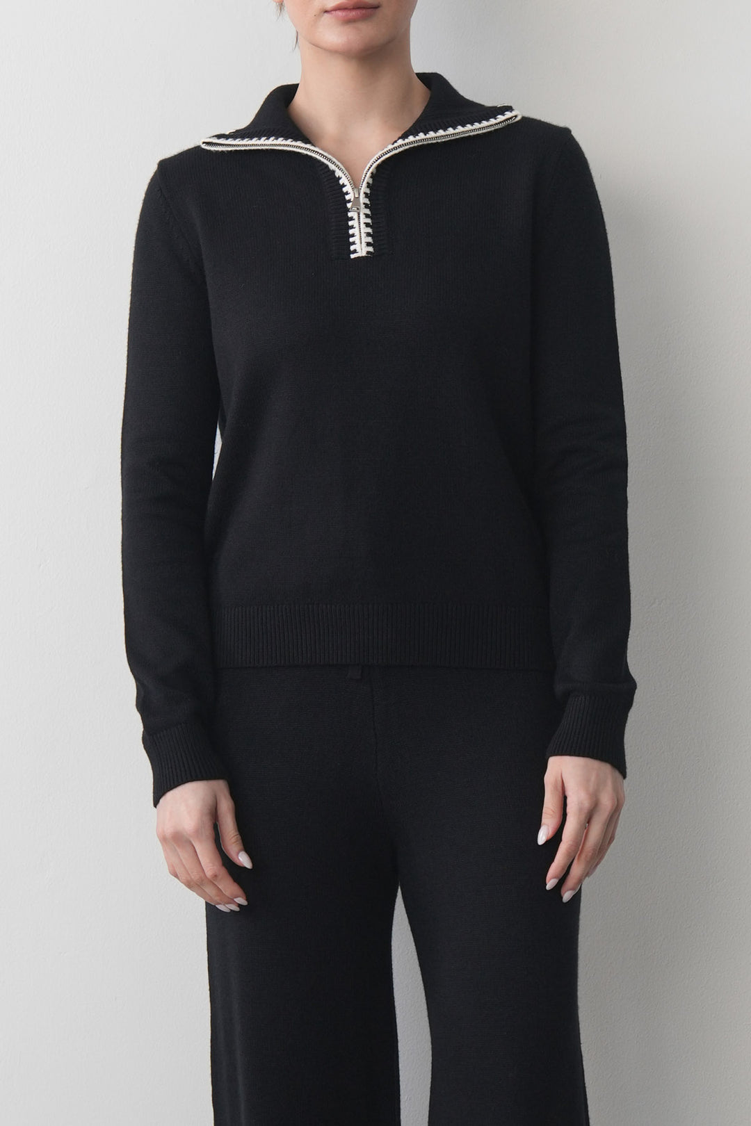 QUARTER ZIP JUMPER