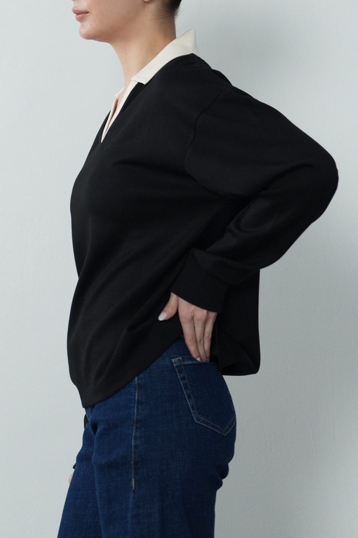 CONTRAST V NECK POLO