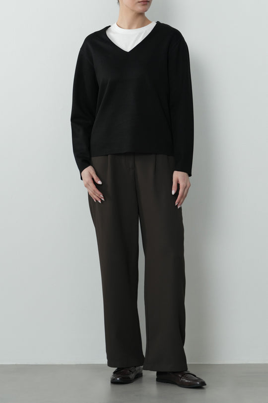 EVERYDAY V NECK TOP
