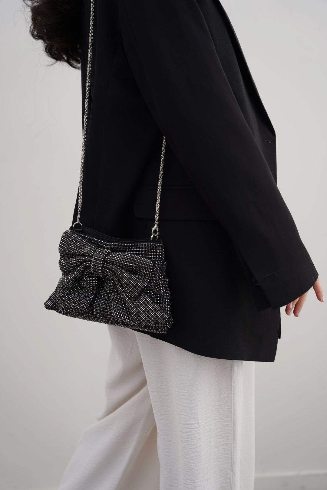BLACK SWEETHEART CRYSTAL CLUTCH