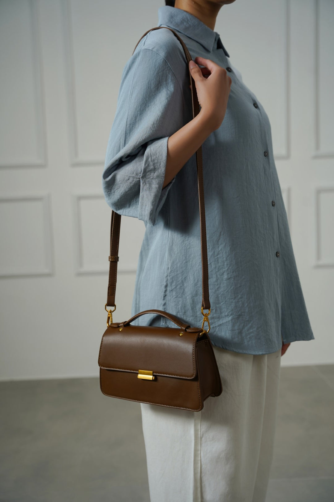 BROWN CANBERRA CROSSBODY