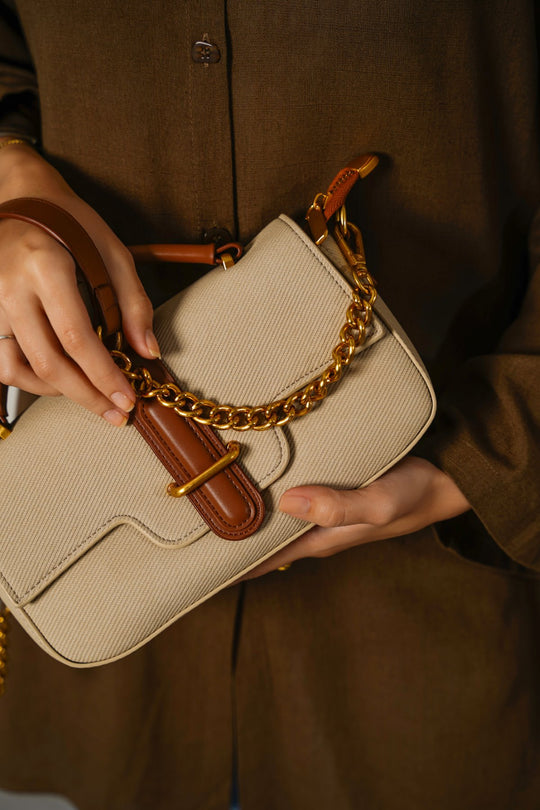 BEIGE YOLU TOP HANDLE BAG