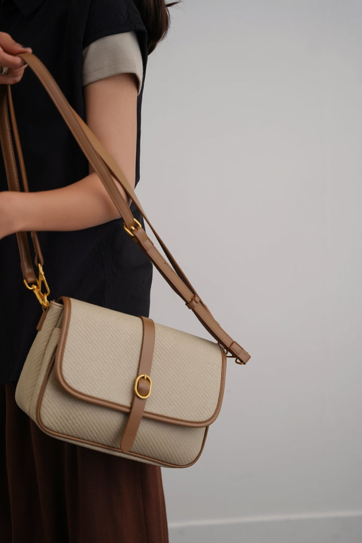 CAMEL SPRING SHOULDER BAG