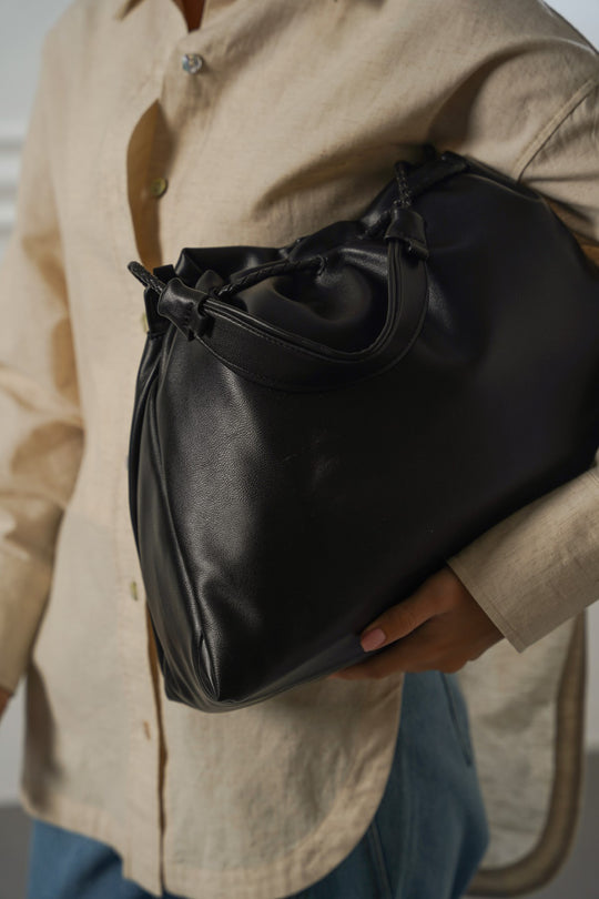 BLACK CRUISE SLOUCHY TOTE