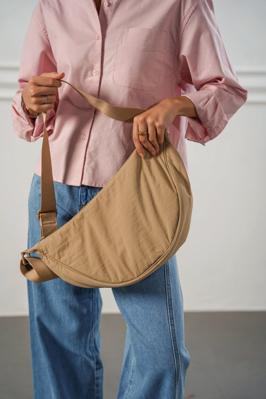 BEIGE EASY TRAVEL CROSSBODY