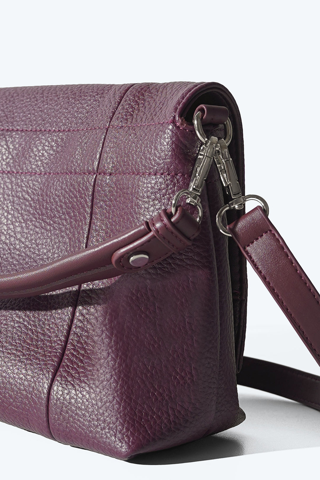 BURGUNDY MENORA CROSSBODY BAG