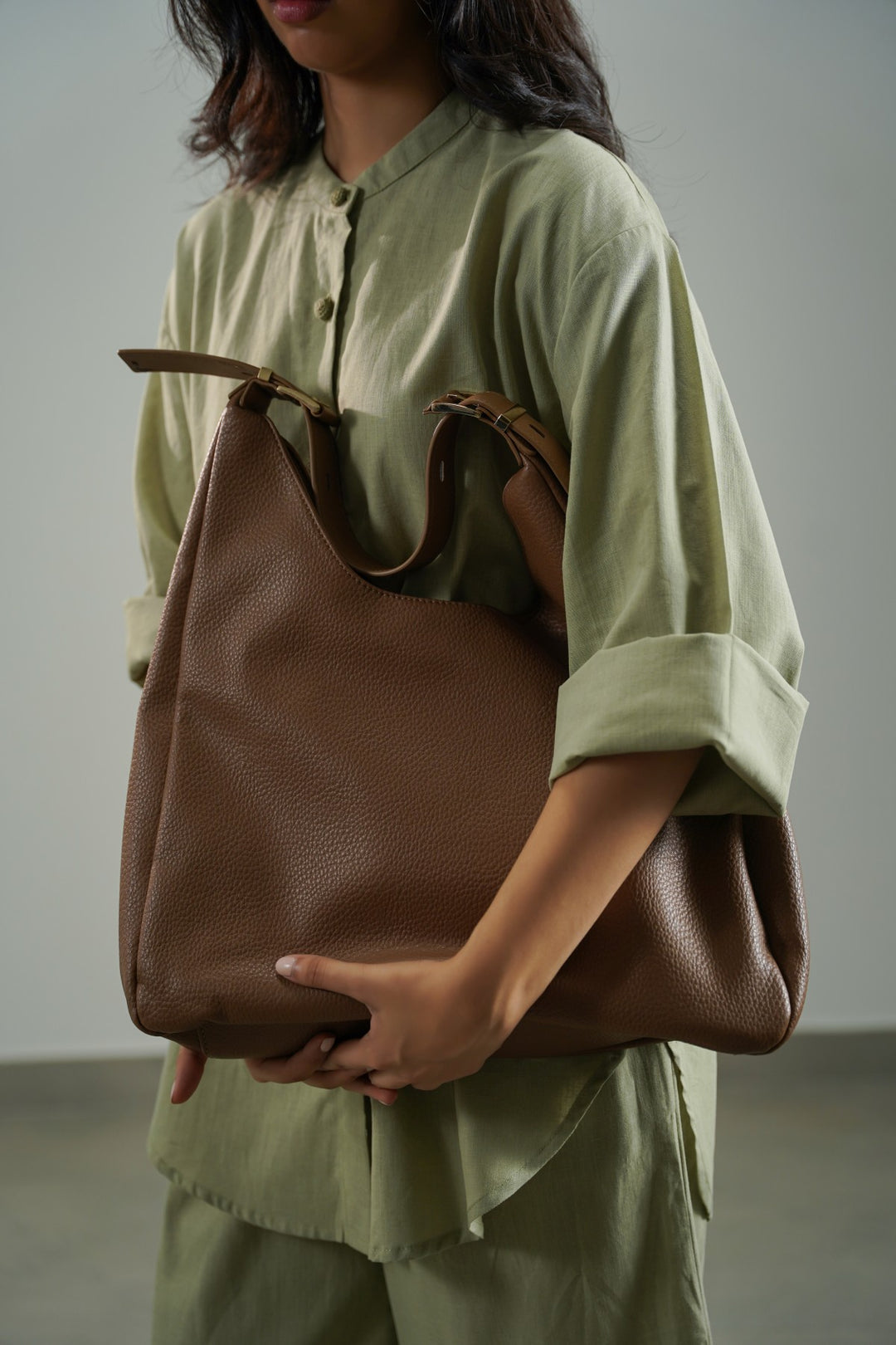 BROWN GOZO TRAVEL TOTE