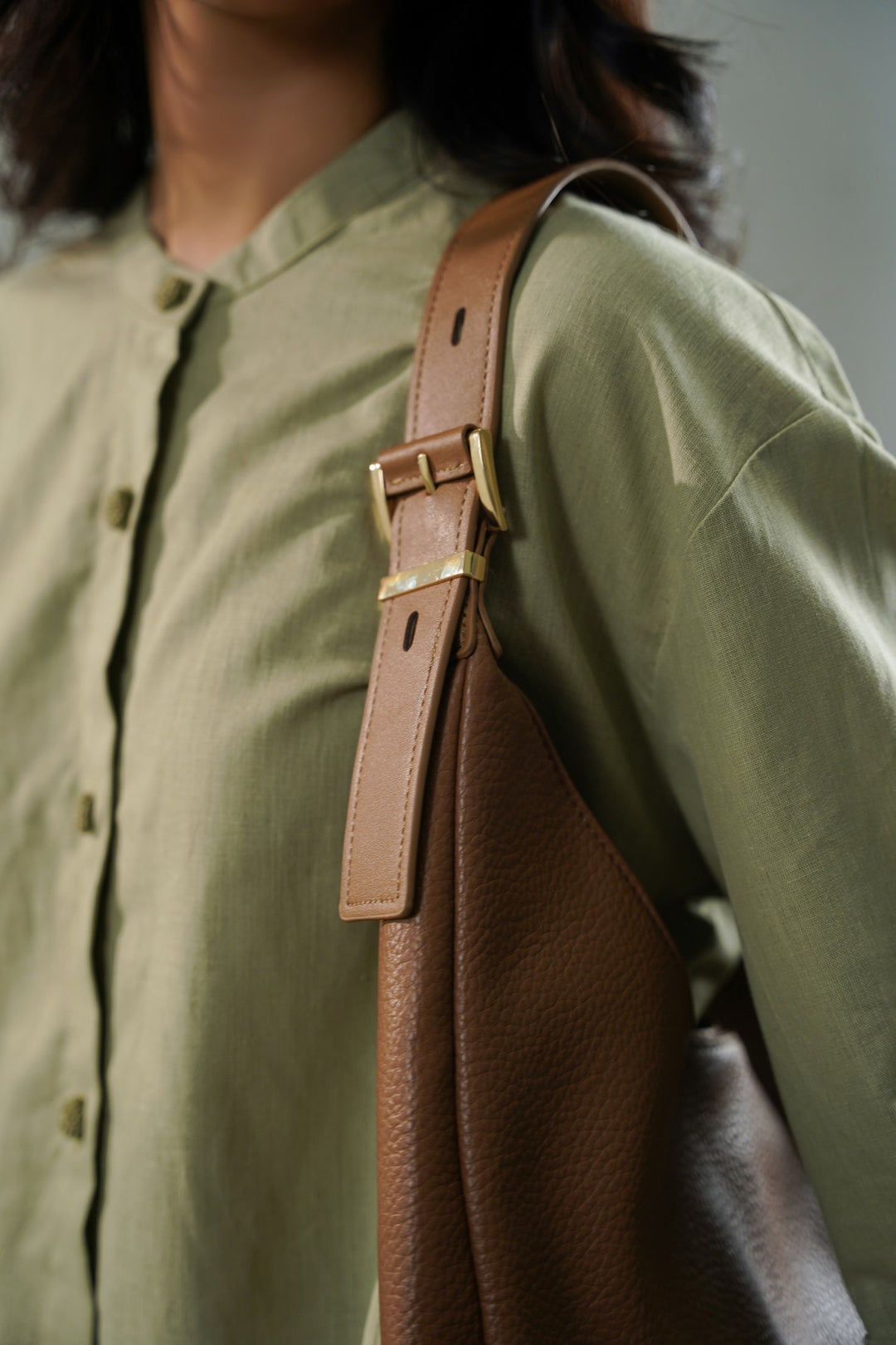 BROWN GOZO TRAVEL TOTE