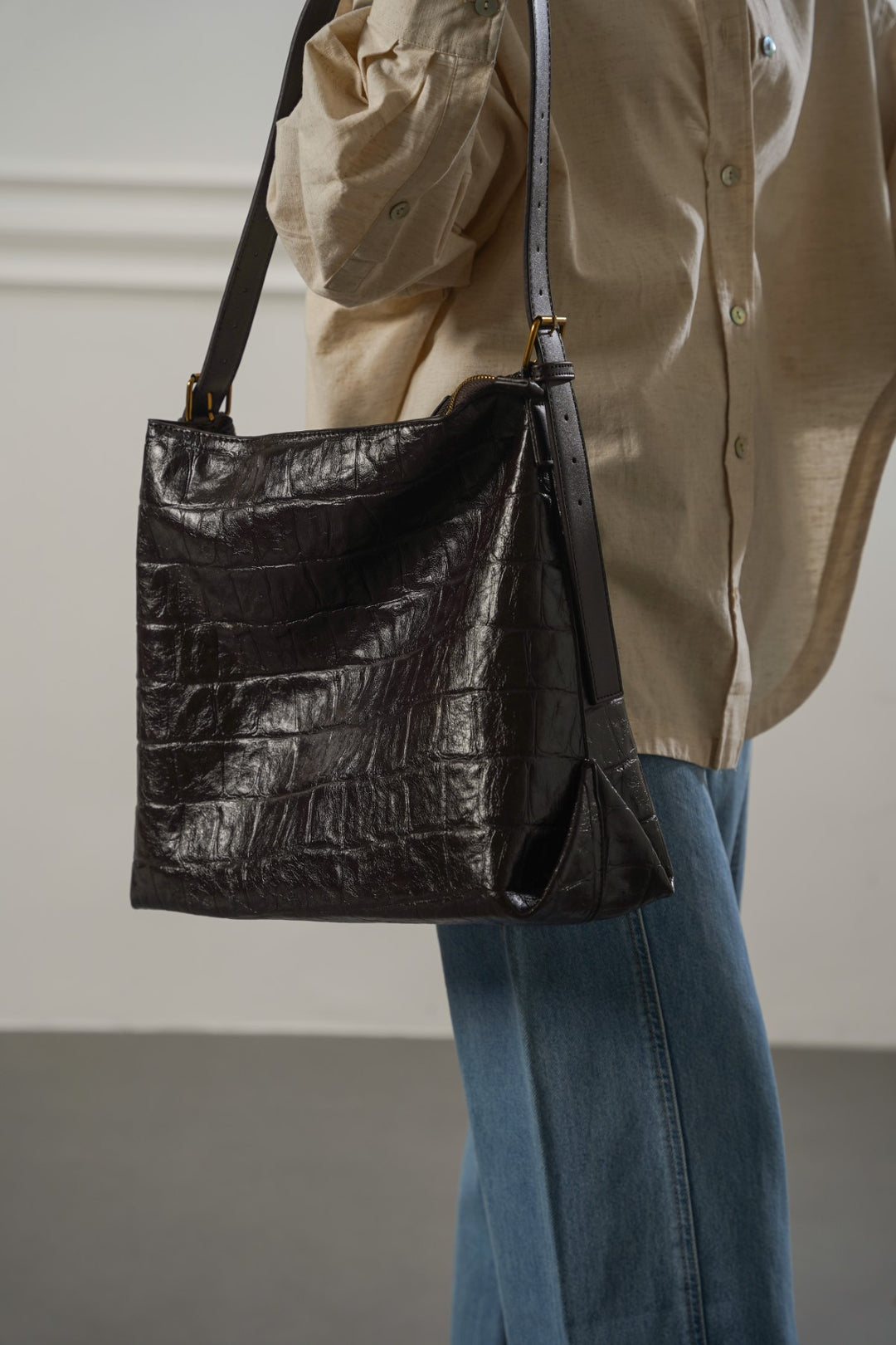COFFEE EMBOSSED TOTE BAG