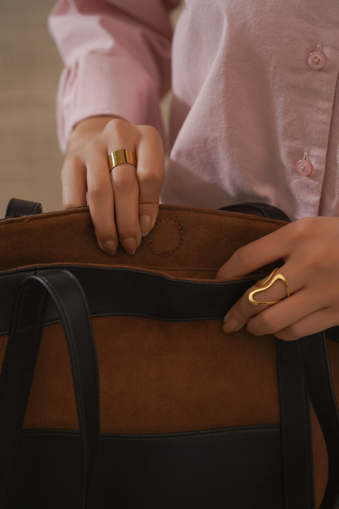 BROWN SUN AND SAND TOTE
