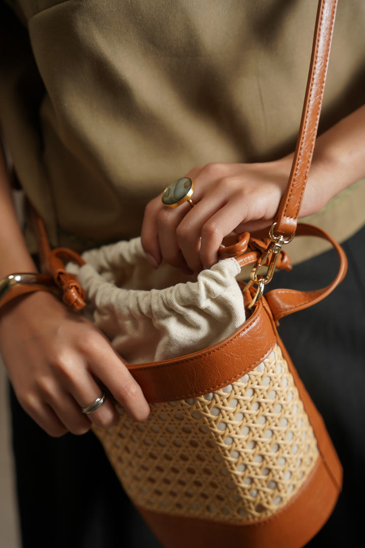 CAMEL TROPICANA BUCKET BAG