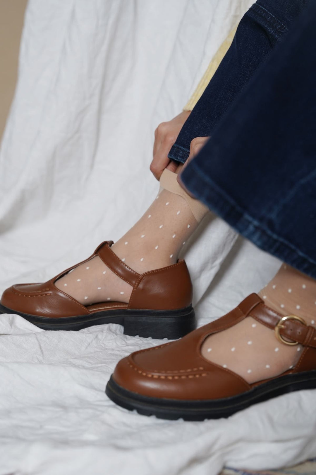 SHEER DOT SOCKS