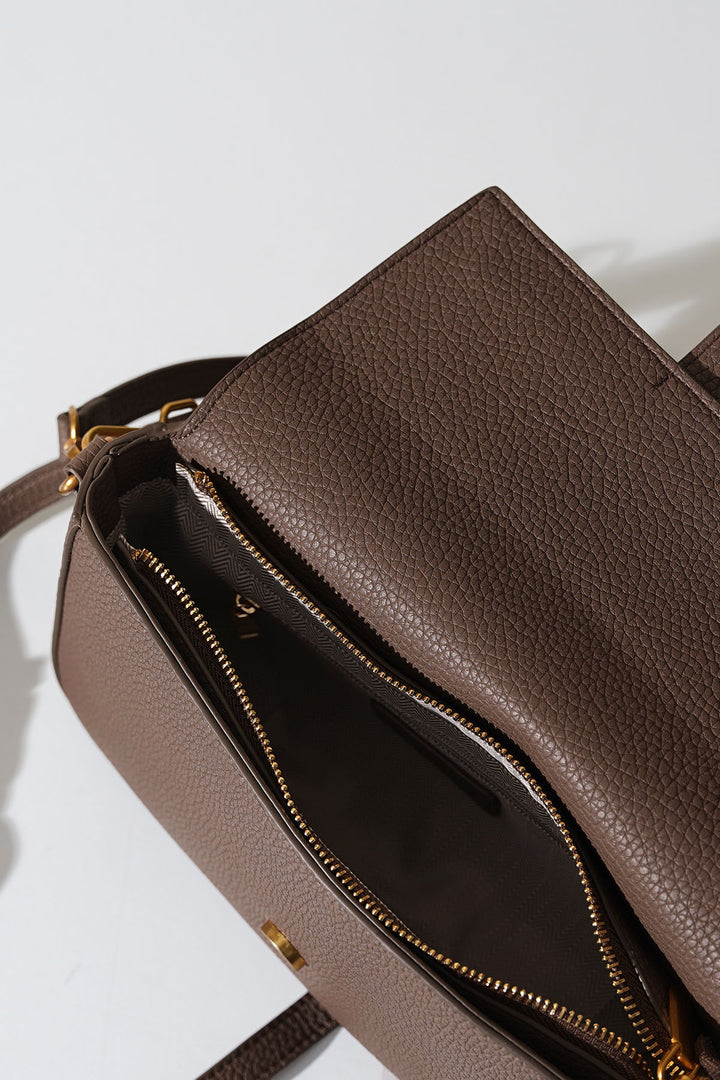 STUDIO SHOULDER BAG