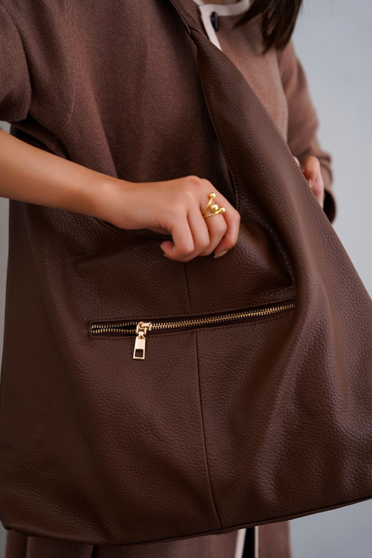 SLOUCHY SOFT TOTE