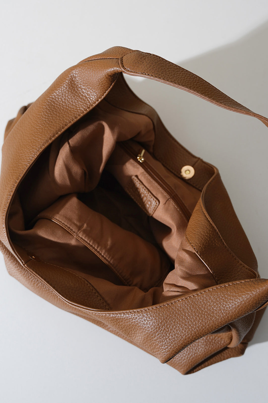 SLOUCHY SOFT TOTE