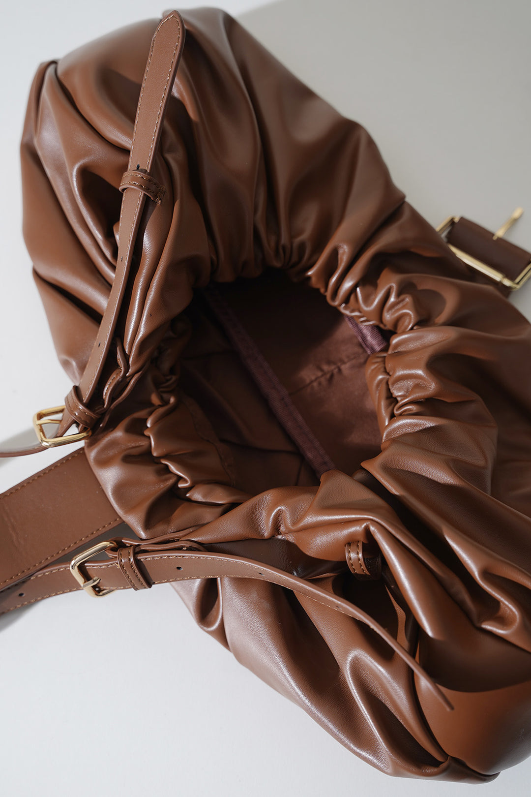 CROISSANT SHOULDER BAG