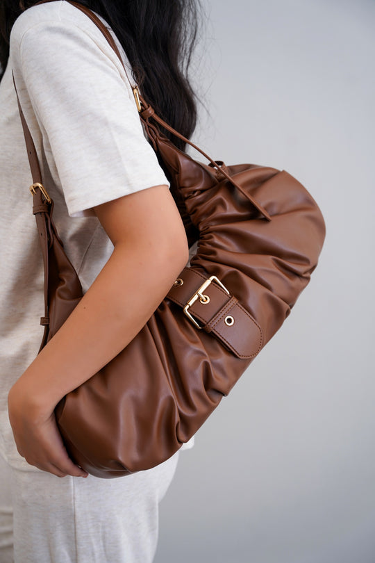 CROISSANT SHOULDER BAG