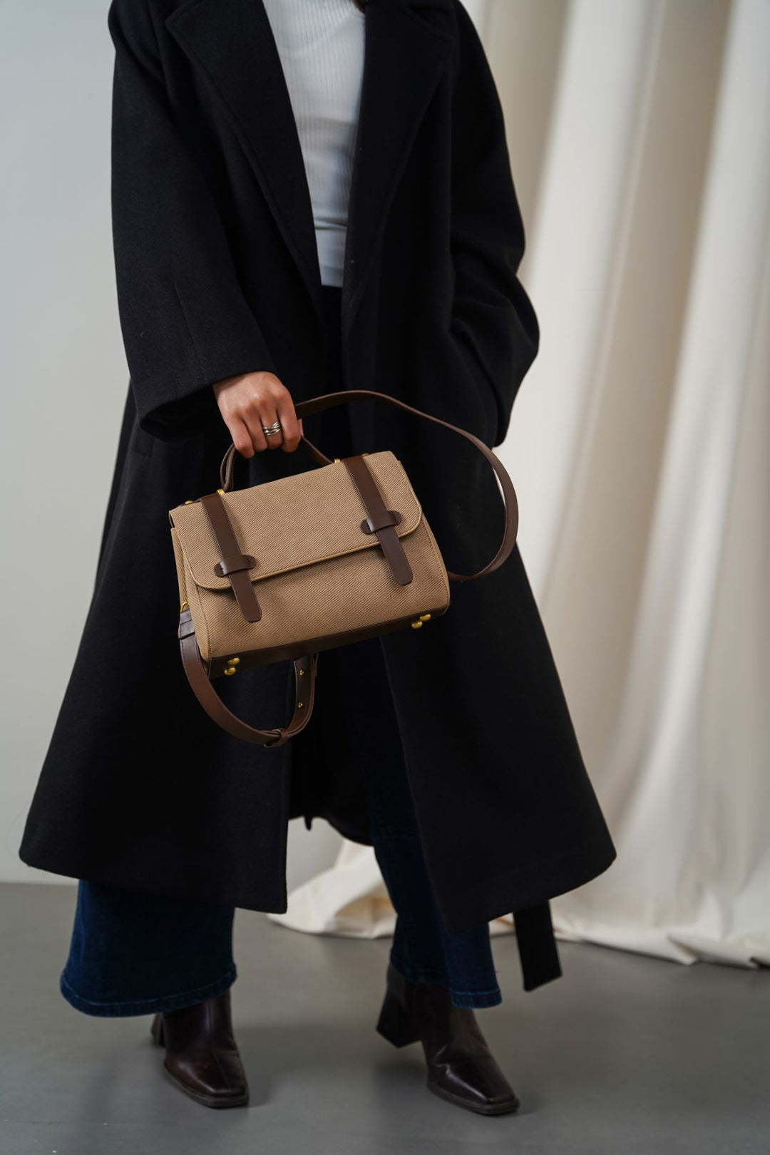 BEIGE TOP HANDLE SATCHEL