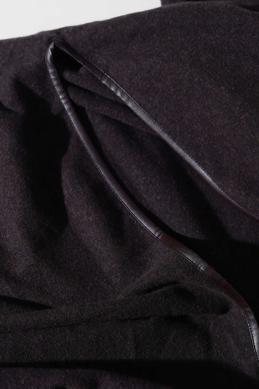 MOCHA EDGE LINED CAPE