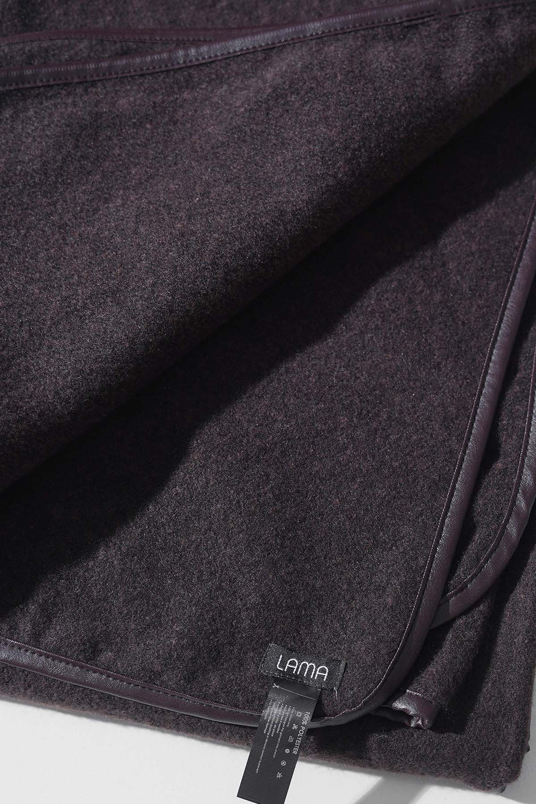 MOCHA EDGE LINED CAPE