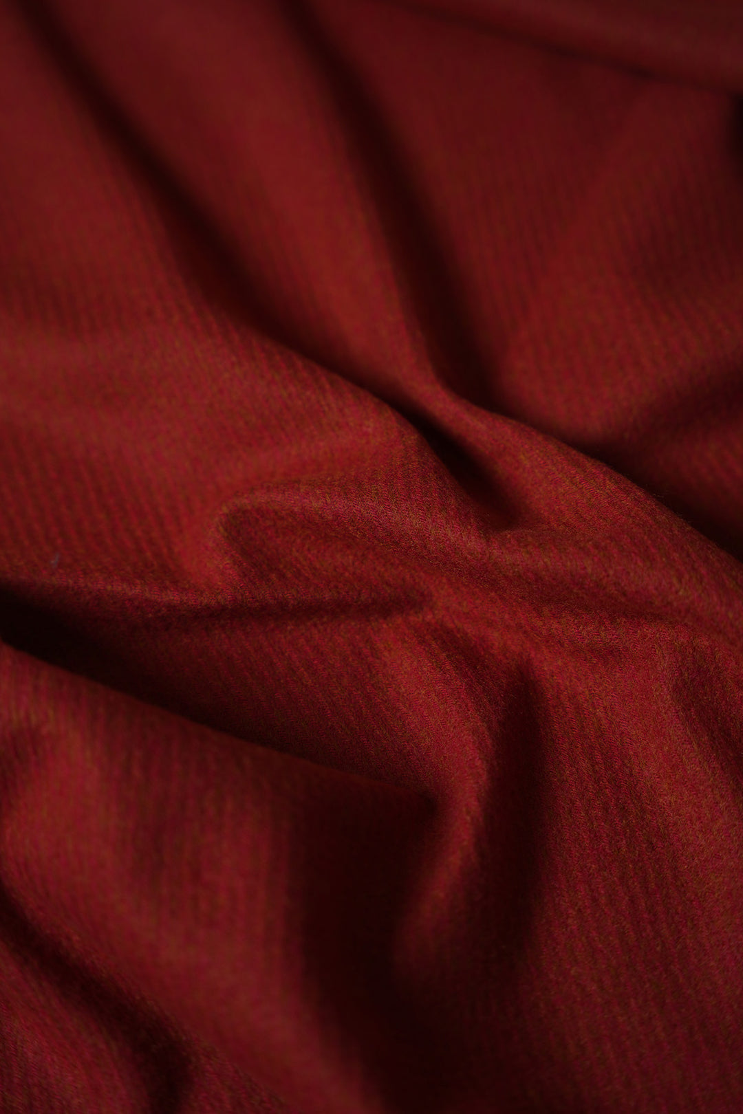 RUST PLUSH TWILL SCARF