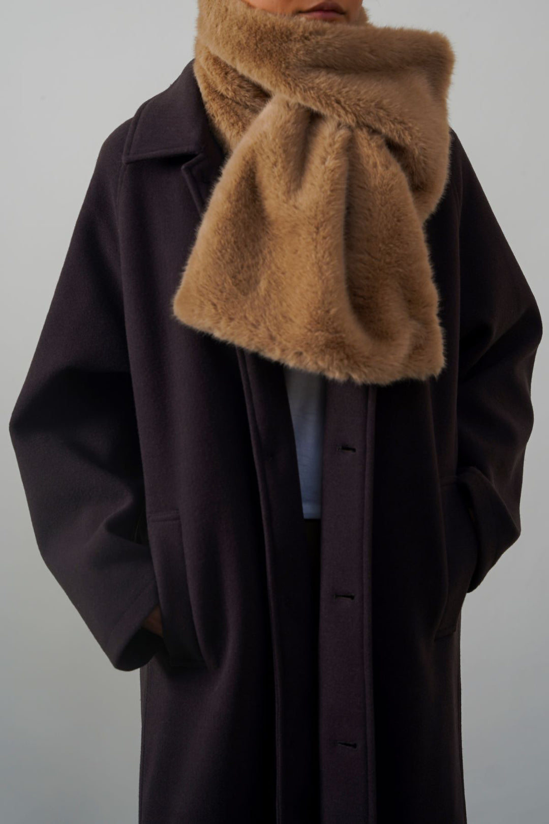 BEIGE FUR CROSSOVER WARMER