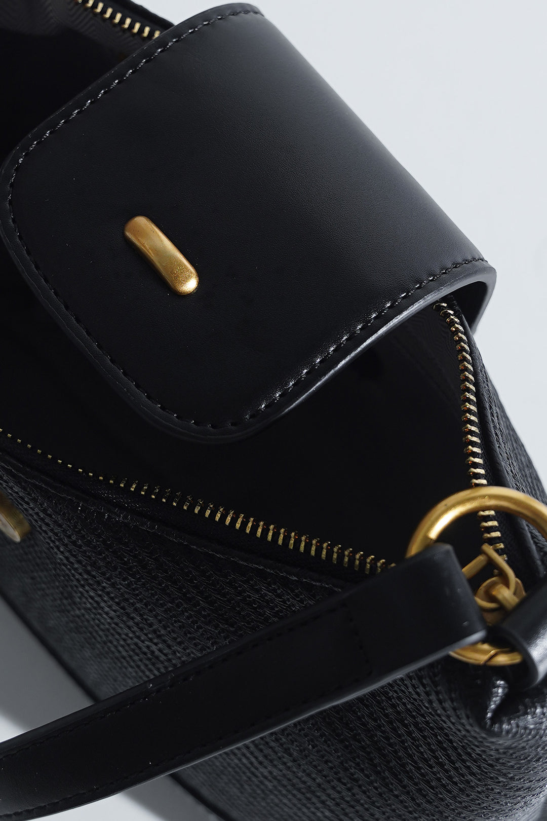 BRUNCH SHOULDER BAG