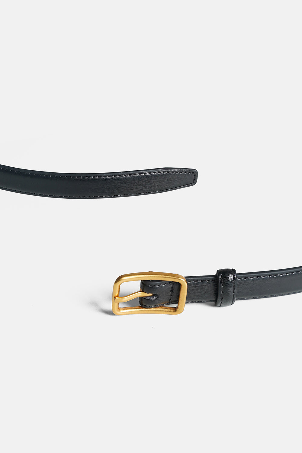 BLACK GIRL AT OFFICE BELT