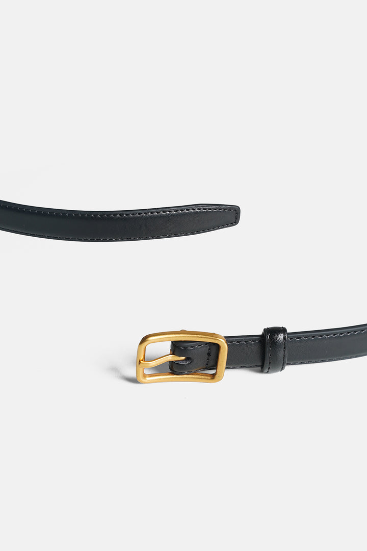 BLACK GIRL AT OFFICE BELT