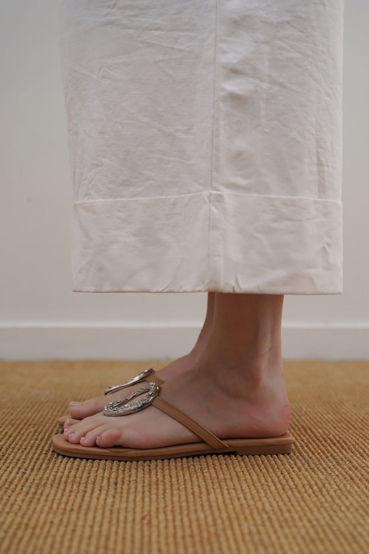 KHAKI BROOCH SLIDES