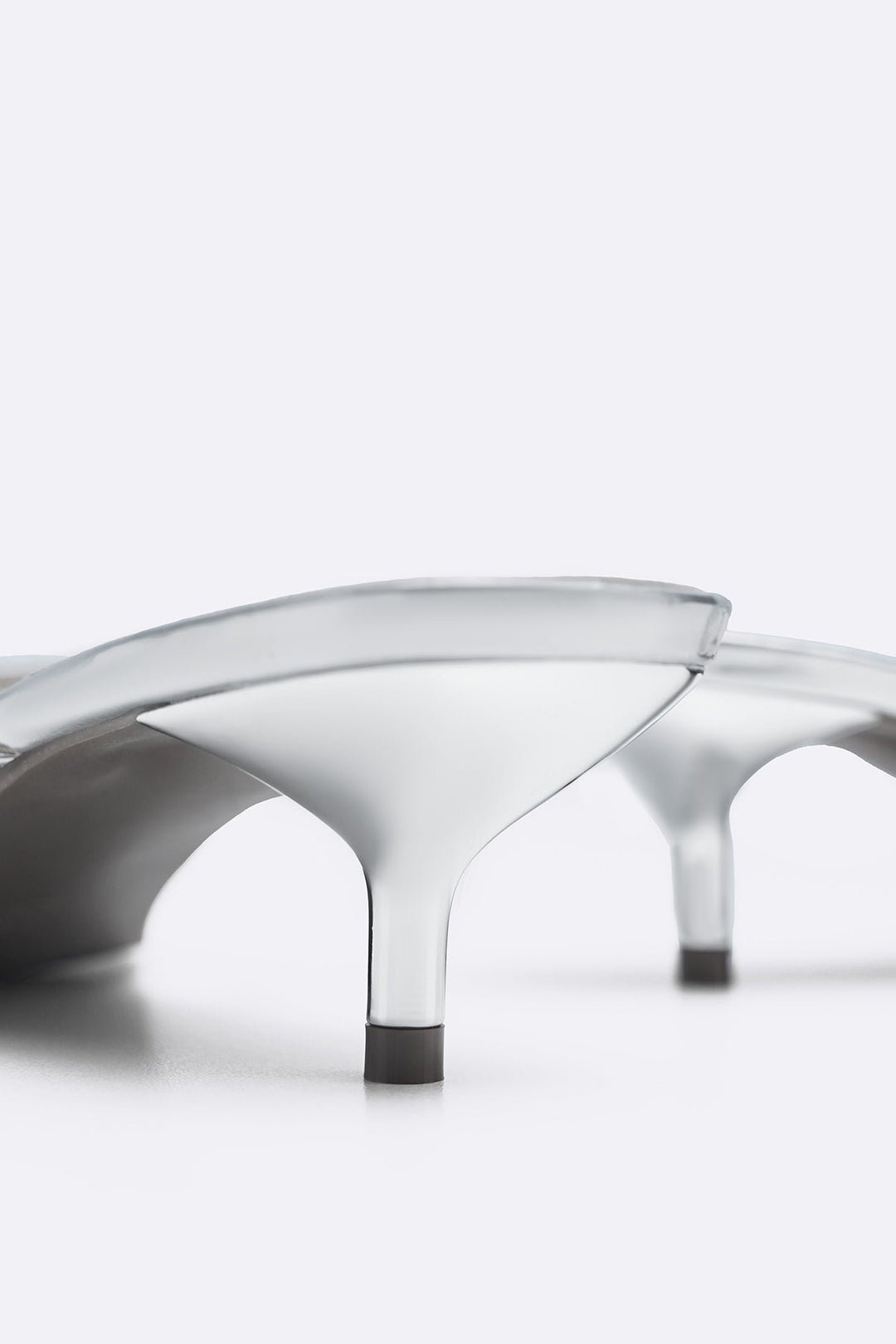 SILVER MALIBU KITTY HEELS