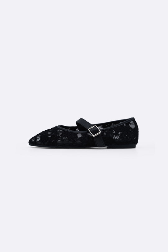 BLACK LACE MARY-JANES