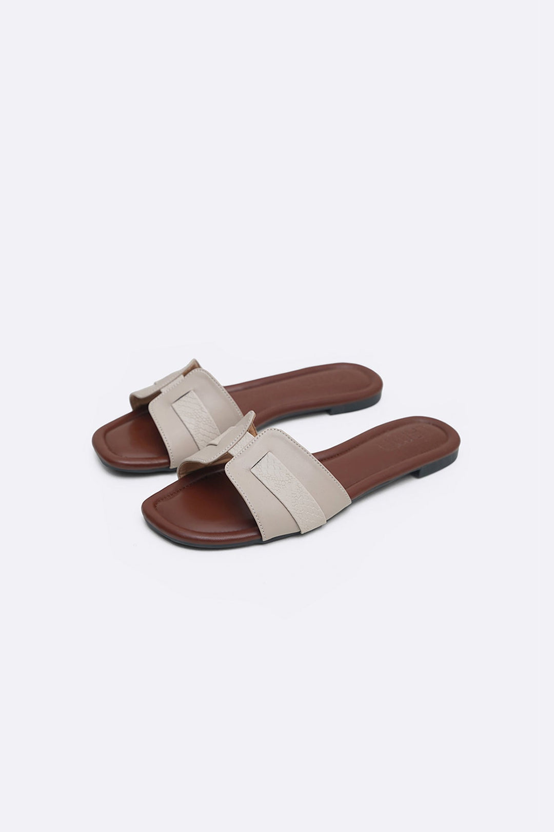 TAUPE RIVER SUMMER SLIDES
