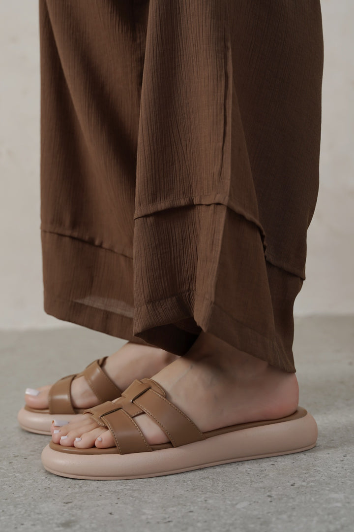 TAUPE MAMA PLATFORM SLIDES