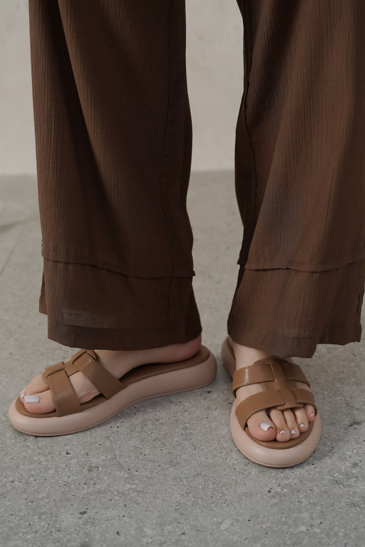 TAUPE MAMA PLATFORM SLIDES