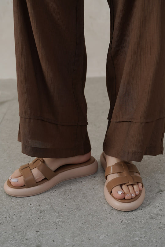 TAUPE MAMA PLATFORM SLIDES