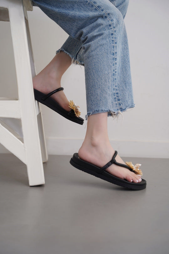 BLACK BANANA ROAD HAWAII SLIDES