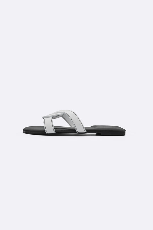 WHITE BOULEVARD SLIDES