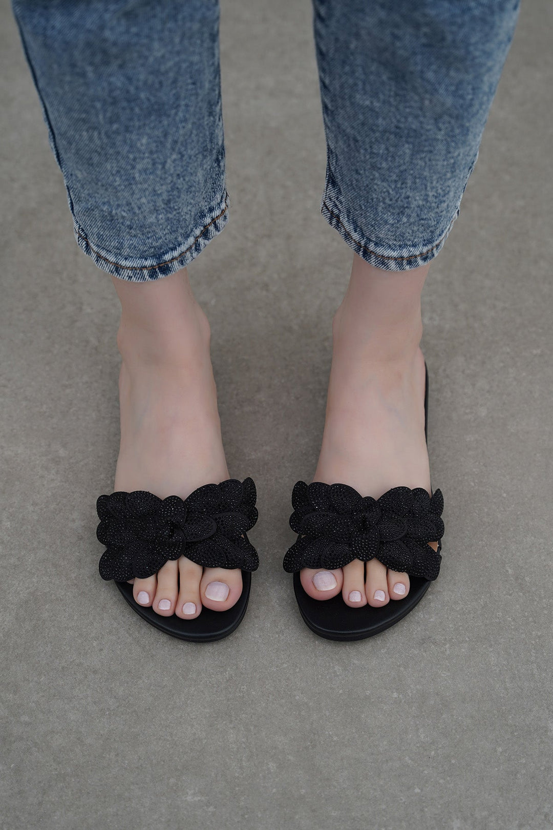 BLACK FIJI SUMMER SLIDES