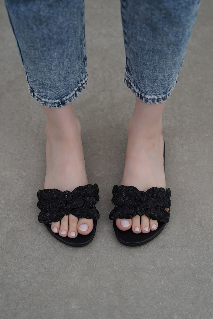 BLACK FIJI SUMMER SLIDES