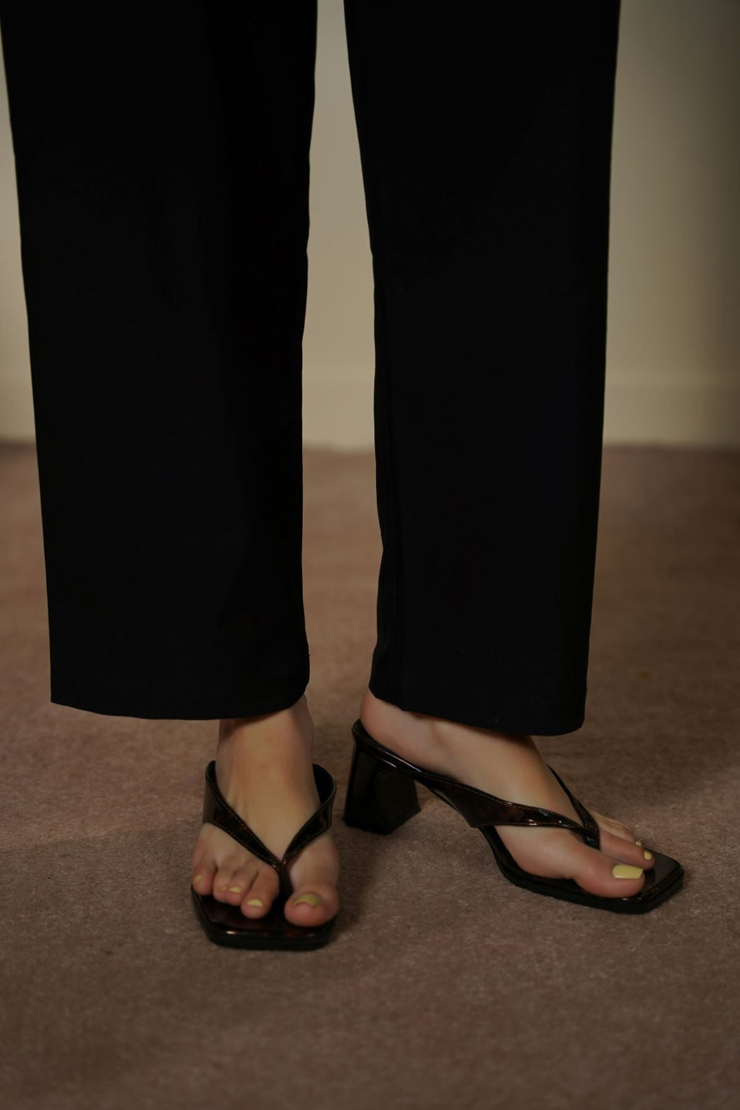 BROWN TORTOISE SHELL HEELS