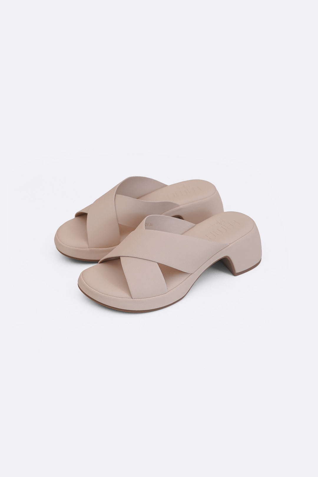 NUDE WIDE FIT MAMA HEELS