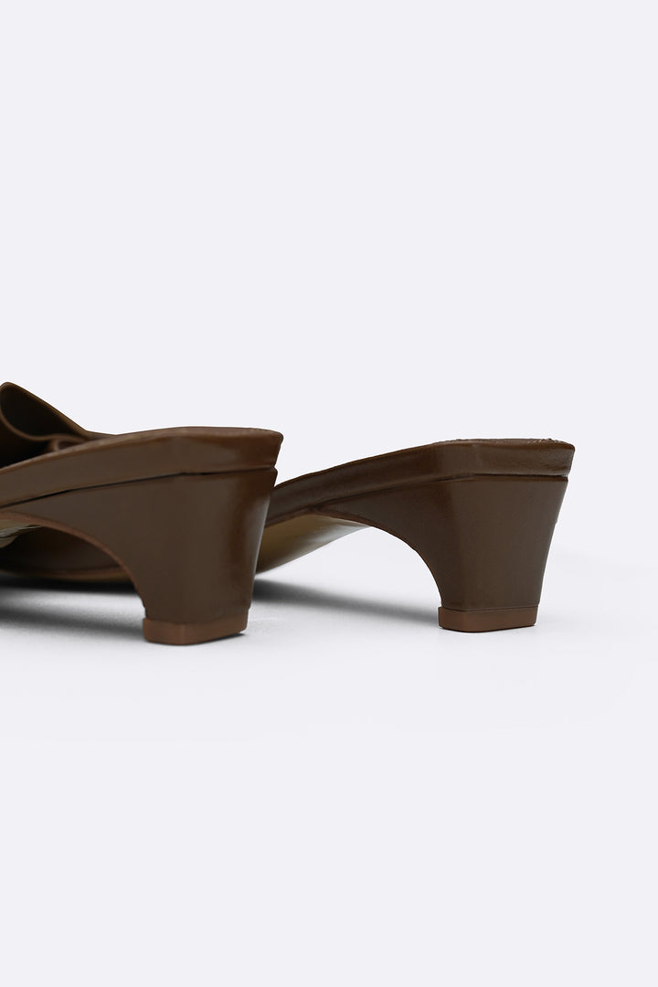 BROWN BOWIE BOW HEELS