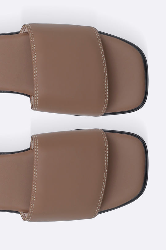 SOFT BLOCK HEELS