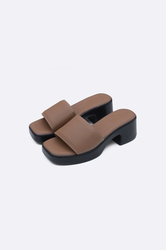SOFT BLOCK HEELS