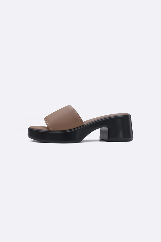 SOFT BLOCK HEELS