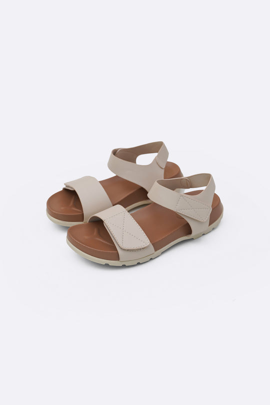 COMFY WALKING SANDALS