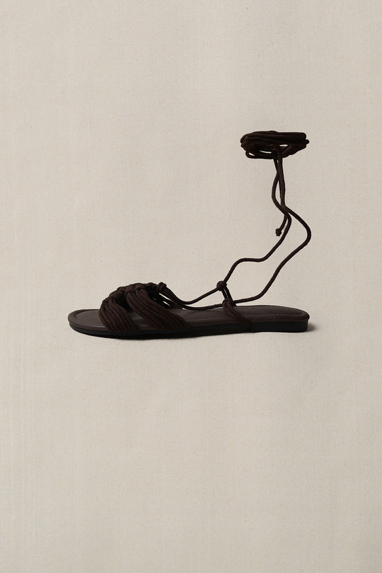 CHOCOLATE CAPRI WOVEN SLIDES