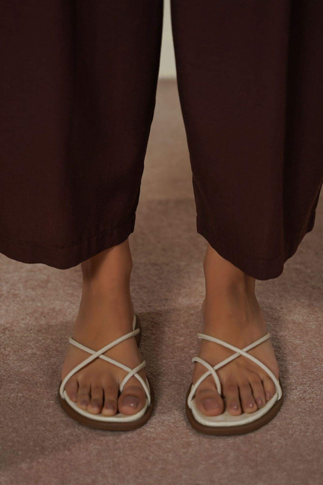 OFF WHITE STRAP TRACK SLIDES