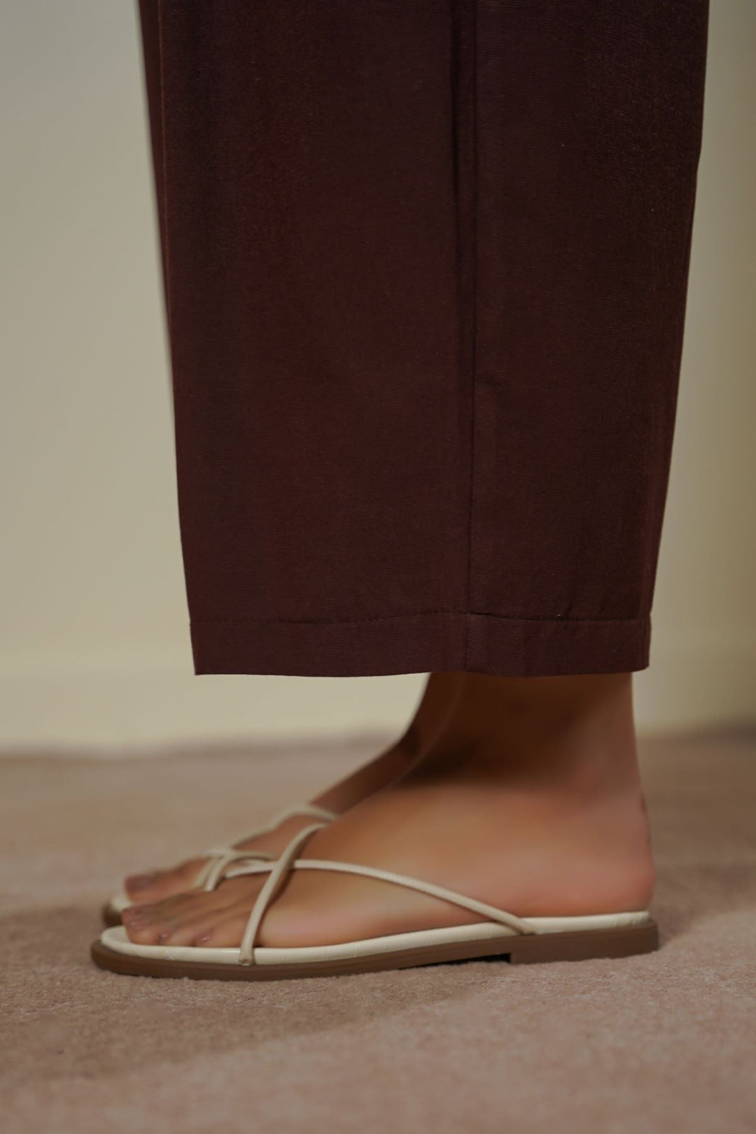 OFF WHITE STRAP TRACK SLIDES